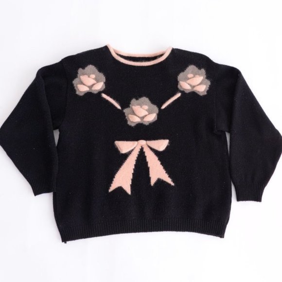 80% Lambswool Black Crewneck Peachy Bow & Floral Design Sweater Med - Picture 4 of 10